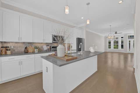 Tiny photo for 866 Pullman Way 23 #23, Grandview Heights, OH 43212 (MLS # 226029843)