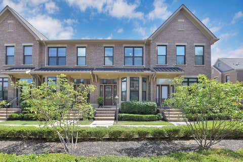Tiny photo for 866 Pullman Way 23 #23, Grandview Heights, OH 43212 (MLS # 226029843)