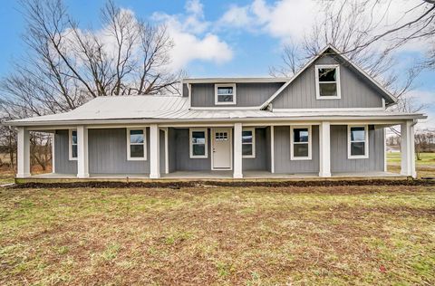 Photo of 1651 State Route 61, Marengo, OH 43334 (MLS # 226000176)