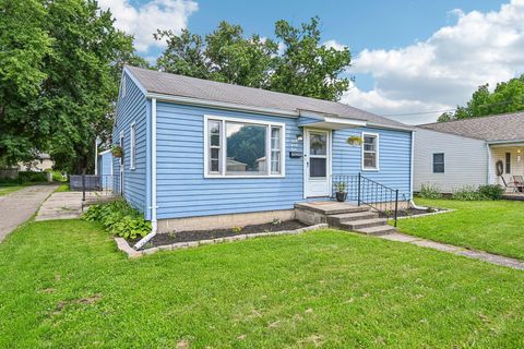 Photo of 328 Eddy Street, Newark, OH 43055 (MLS # 226023641)