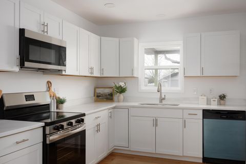 Tiny photo for 463 N Highland Avenue, Columbus, OH 43204 (MLS # 226000539)