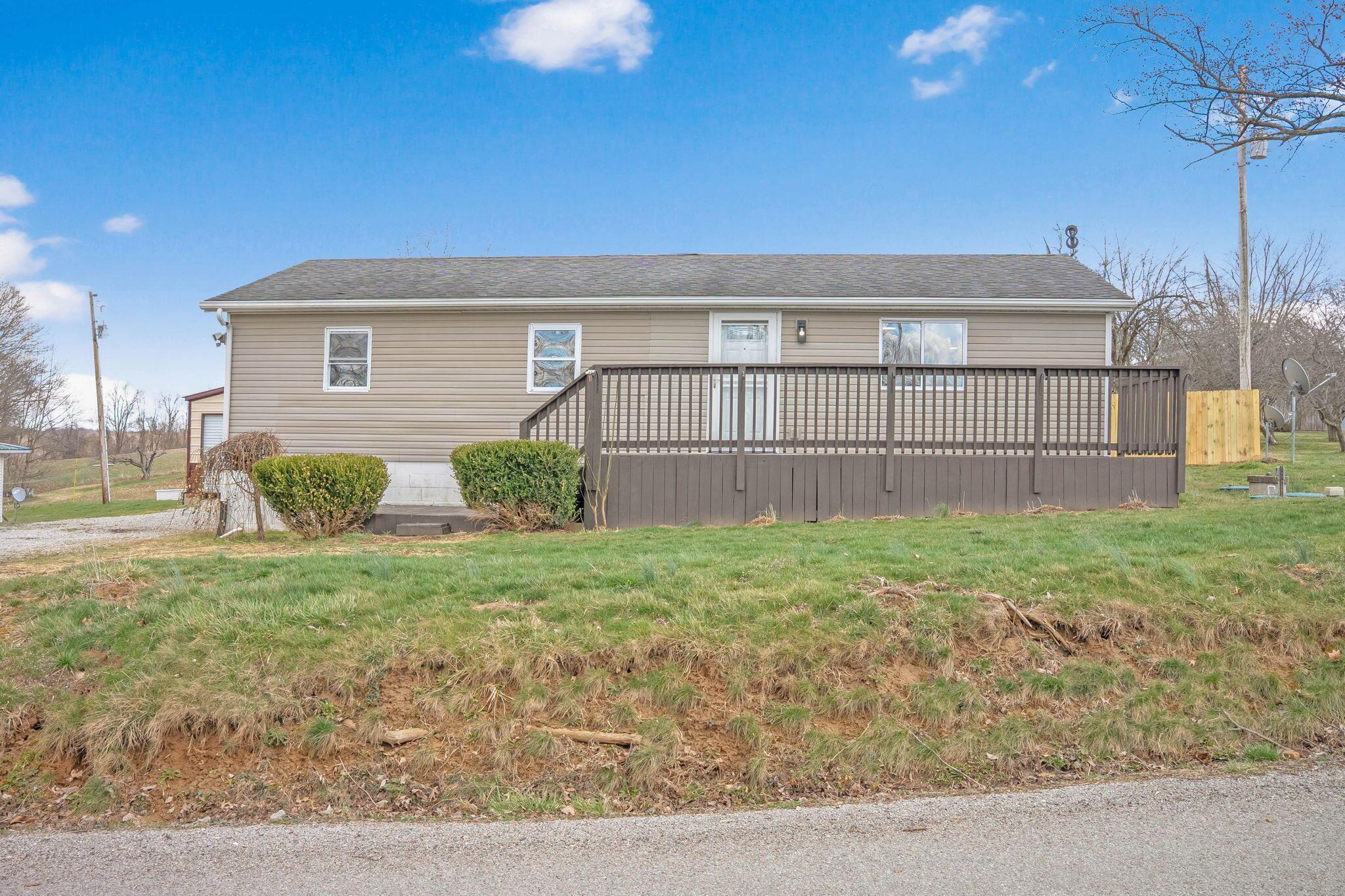 8916 Roley Road, Sugar Grove, Ohio image 1
