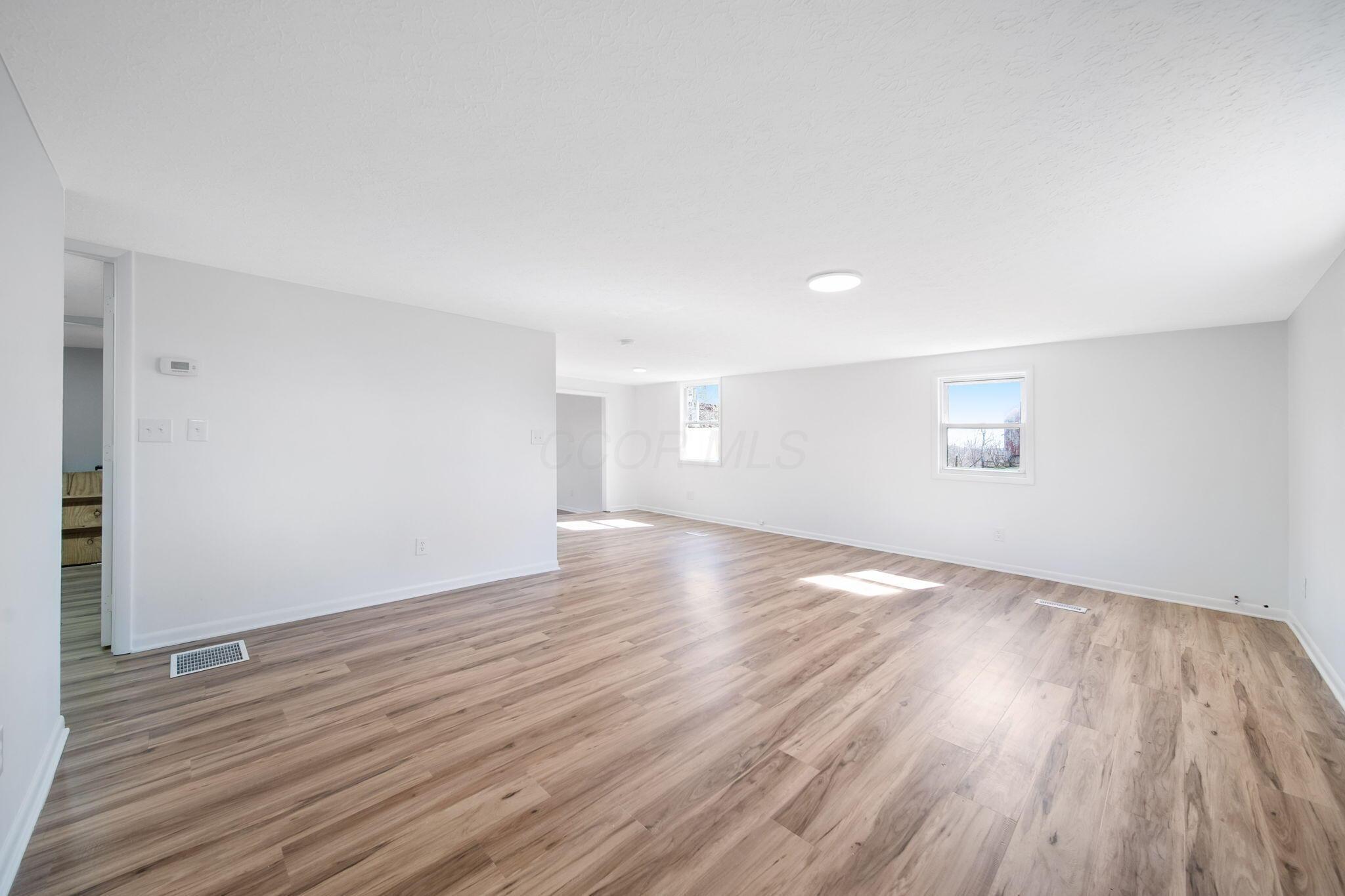 8916 Roley Road, Sugar Grove, Ohio image 4