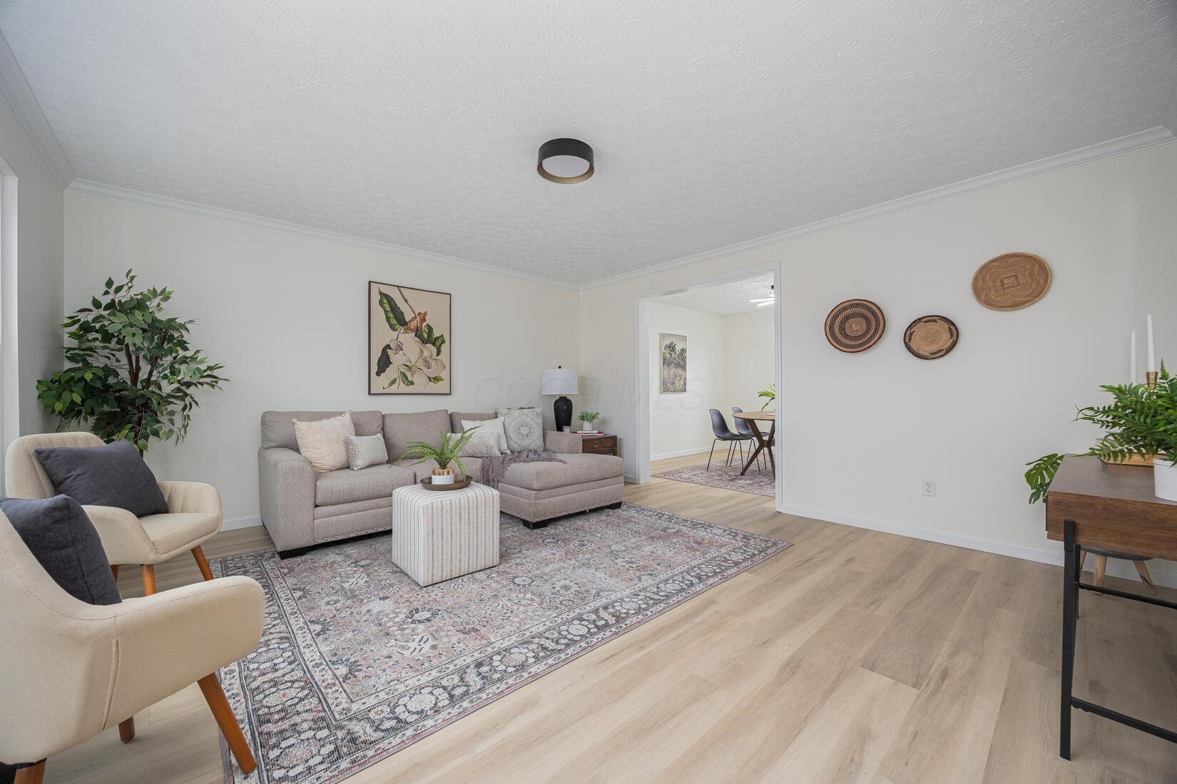 2699 Willow Glen Road, Hilliard, Ohio image 2
