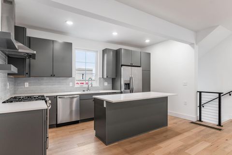 Tiny photo for 110 E Lafayette Street, Columbus, OH 43215 (MLS # 226012159)