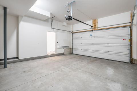 Tiny photo for 110 E Lafayette Street, Columbus, OH 43215 (MLS # 226012159)