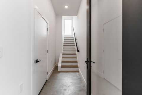 Tiny photo for 110 E Lafayette Street, Columbus, OH 43215 (MLS # 226012159)