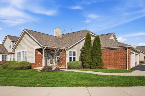 Photo of 20 Greenhedge Circle, Delaware, OH 43015 (MLS # 226011571)