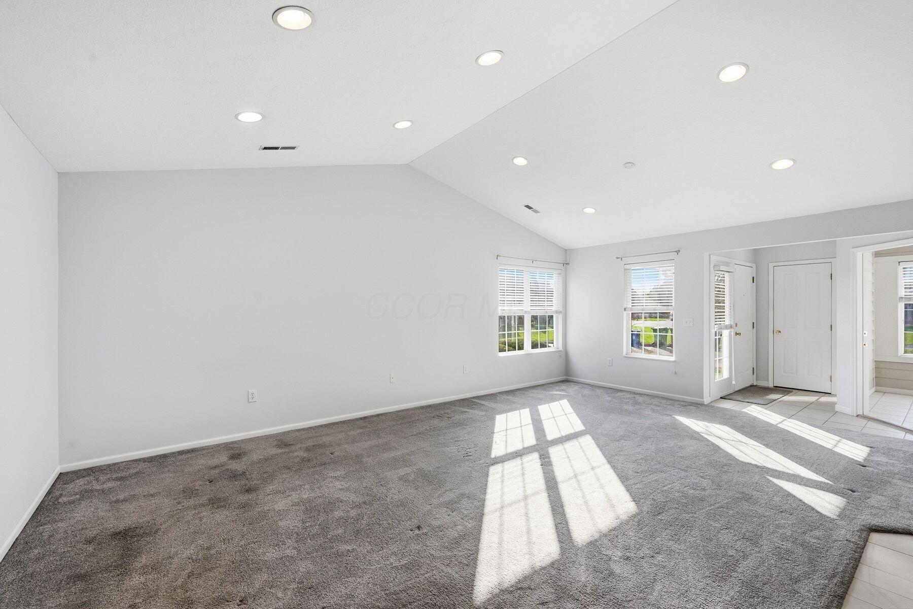 20 Greenhedge Circle