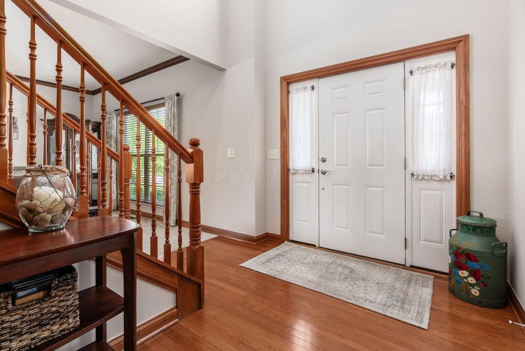 Photo of 8024 Millway Loop, Powell, OH 43065 (MLS # 226016722)