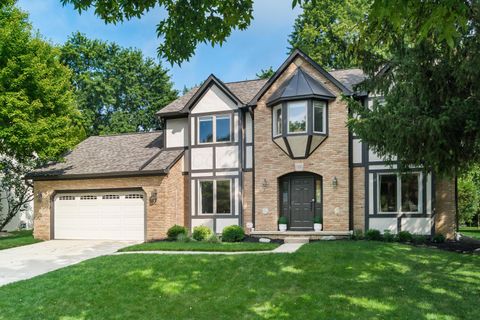 Photo of 7253 Fitzwilliam Drive, Dublin, OH 43017 (MLS # 226025365)