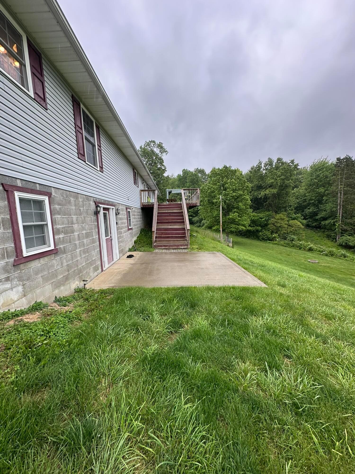 6128 Beagle Club Road Road, Newcomerstown, Ohio image 3