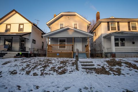 Photo of 711 Seymour Avenue, Columbus, OH 43205 (MLS # 225040000)