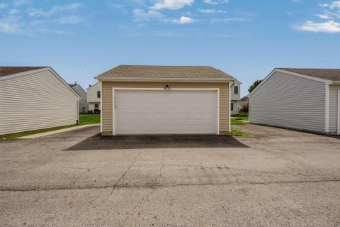 Tiny photo for 6108 Treaty Lane 196 #196, Galloway, OH 43119 (MLS # 226032519)