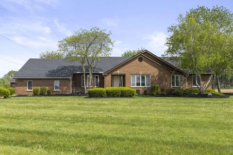 Photo of 6002 Bowen Road, Canal Winchester, OH 43110 (MLS # 226014013)