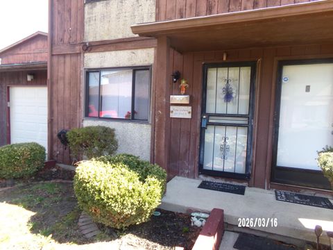 Photo of 3135 Easthaven Drive S, Columbus, OH 43232 (MLS # 226007624)