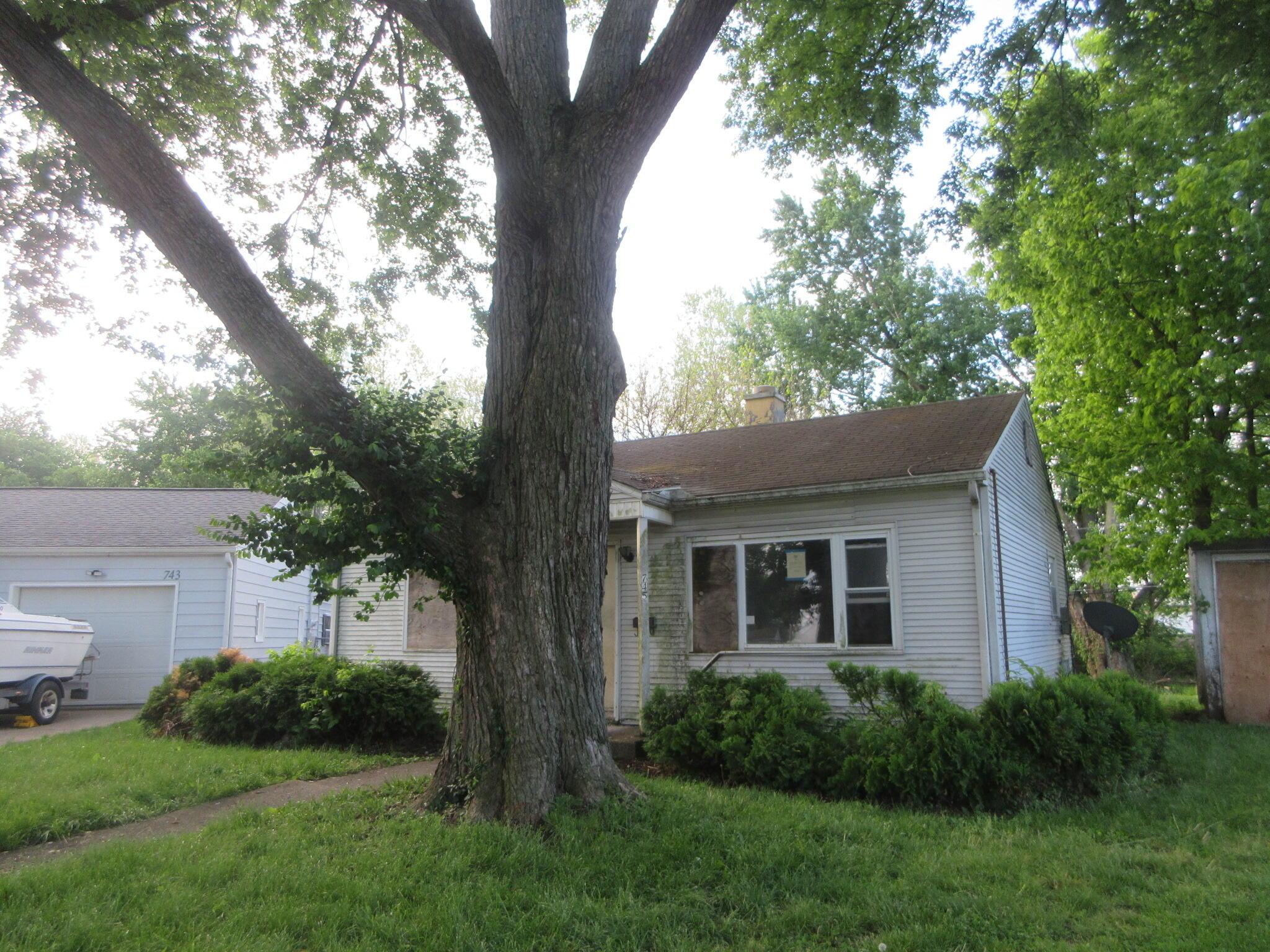 745 Cherokee Drive