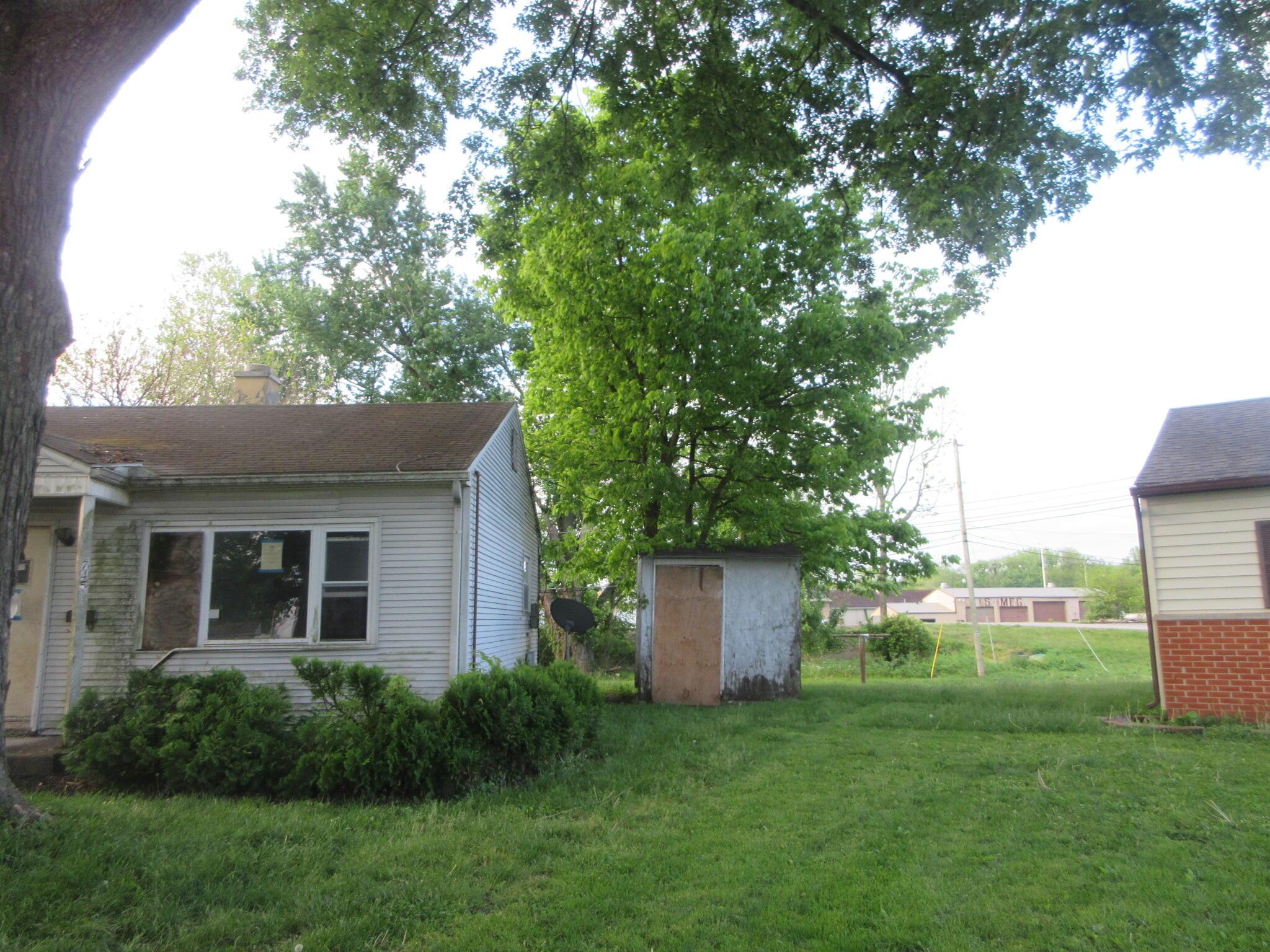 745 Cherokee Drive