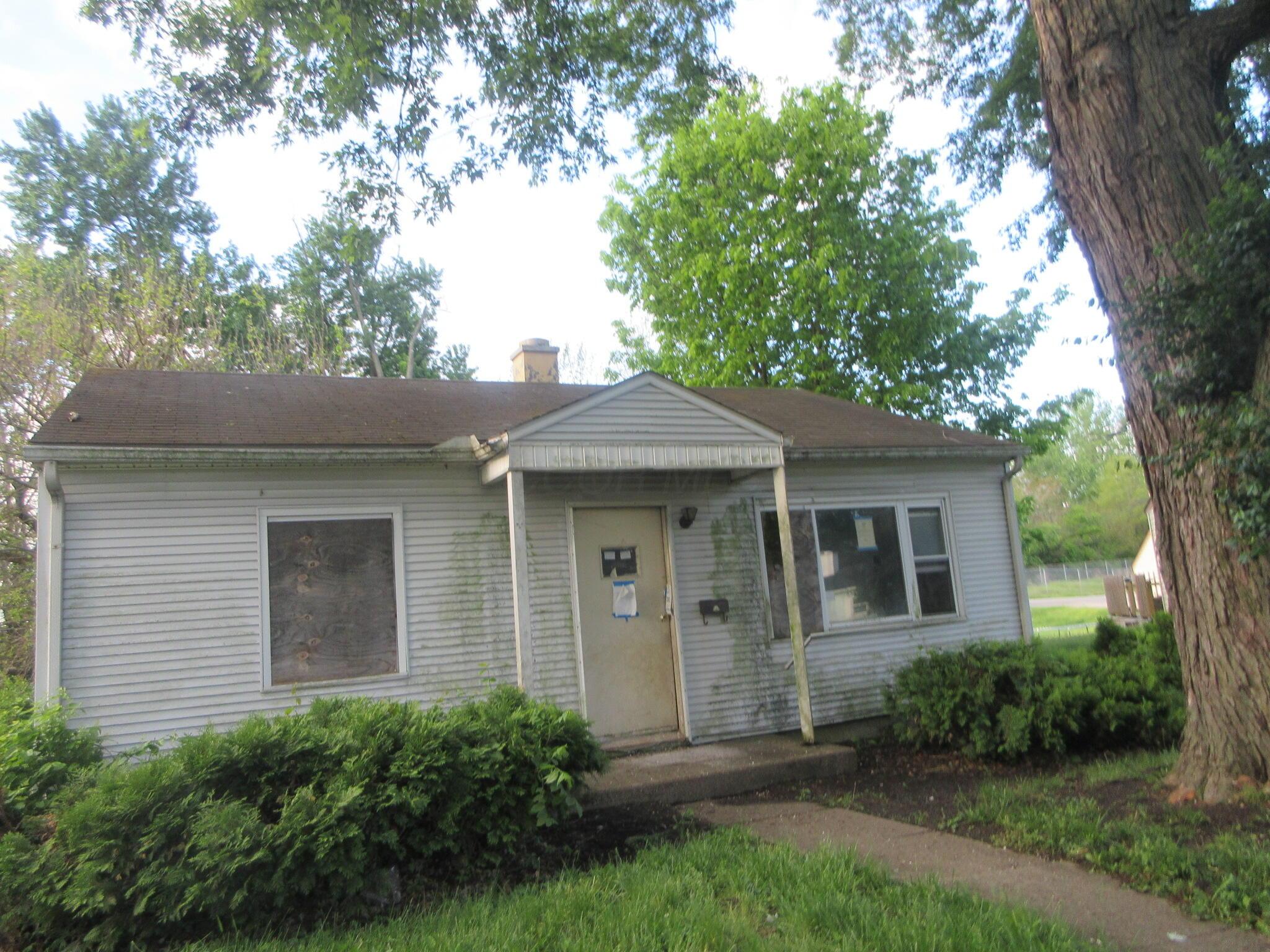745 Cherokee Drive