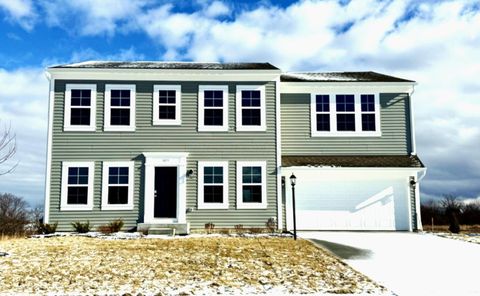 Photo of 1055 Greenfield Drive, Marysville, OH 43040 (MLS # 225031353)