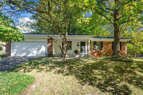Photo of 5290 Forest Avenue, Columbus, OH 43214 (MLS # 225038972)