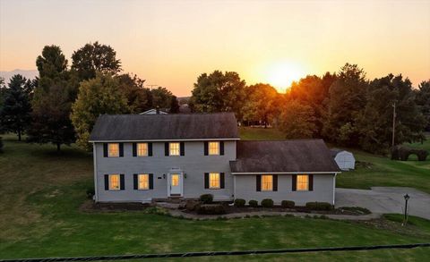 Photo of 14021 Old Mansfield Road, Mount Vernon, OH 43050 (MLS # 225040320)
