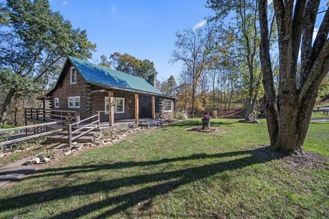 Tiny photo for 380 Urban Hill Road, Zanesville, OH 43701 (MLS # 225039531)