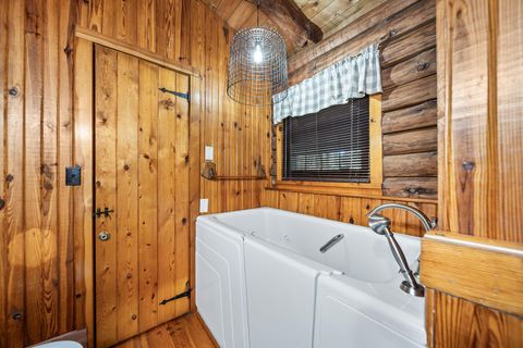 Tiny photo for 380 Urban Hill Road, Zanesville, OH 43701 (MLS # 225039531)