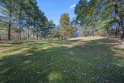 Tiny photo for 380 Urban Hill Road, Zanesville, OH 43701 (MLS # 225039531)