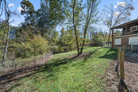 Tiny photo for 380 Urban Hill Road, Zanesville, OH 43701 (MLS # 225039531)