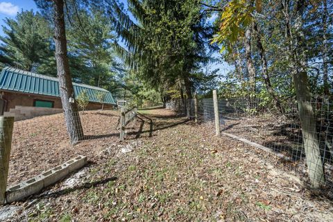 Tiny photo for 380 Urban Hill Road, Zanesville, OH 43701 (MLS # 225039531)