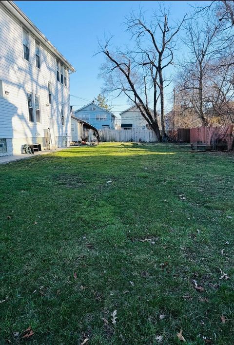 Photo of 1111-1113 E 16th Avenue, Columbus, OH 43211 (MLS # 226007392)