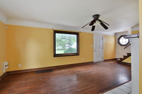Tiny photo for 66 Demorest Road, Columbus, OH 43204 (MLS # 226018132)