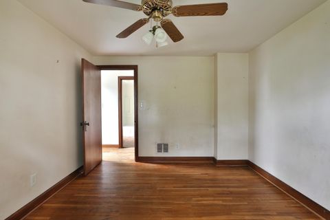 Tiny photo for 66 Demorest Road, Columbus, OH 43204 (MLS # 226018132)