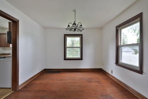 Tiny photo for 66 Demorest Road, Columbus, OH 43204 (MLS # 226018132)