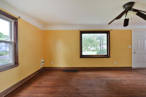 Tiny photo for 66 Demorest Road, Columbus, OH 43204 (MLS # 226018132)