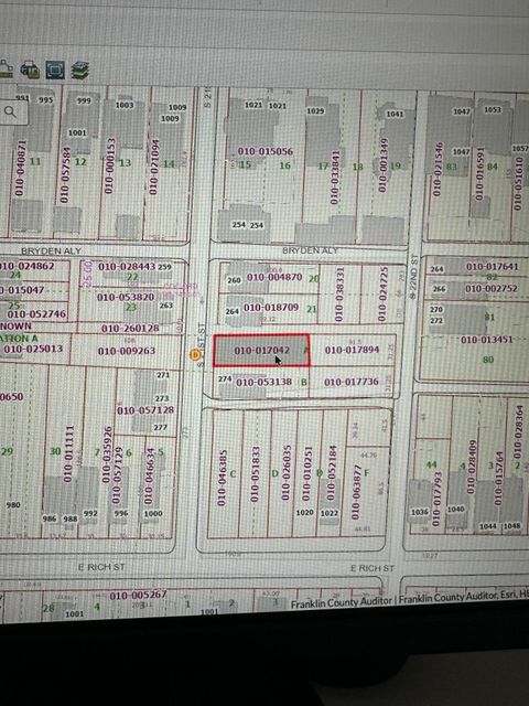 Photo of 270 S 21st Street, Columbus, OH 43205 (MLS # 226003178)