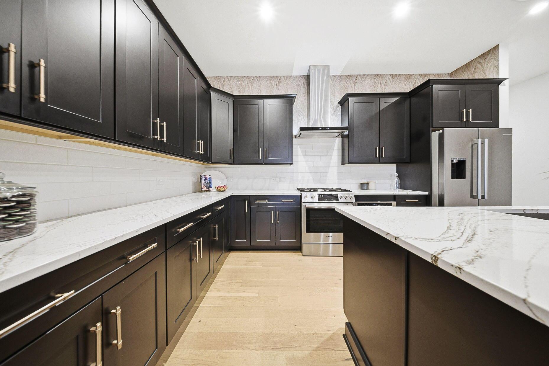 225 John H Mcconnell Boulevard 705