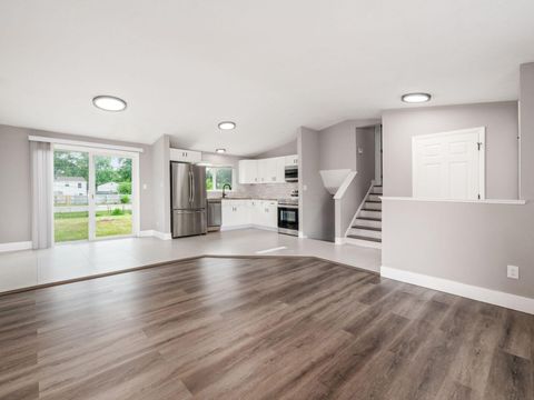 Tiny photo for 5400 Wendover Drive, Columbus, OH 43232 (MLS # 226025779)