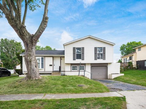 Photo of 5400 Wendover Drive, Columbus, OH 43232 (MLS # 226025779)