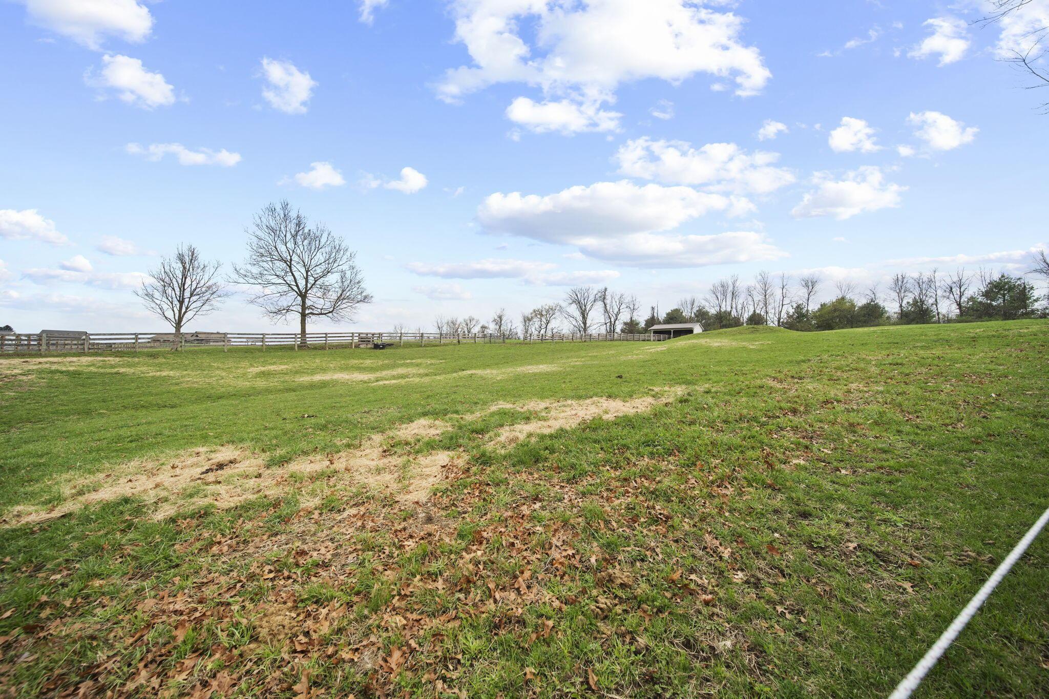 Alexandria, Ohio 43001, United States, 5 Bedrooms Bedrooms, ,11 BathroomsBathrooms,Residential,Contingent,111652