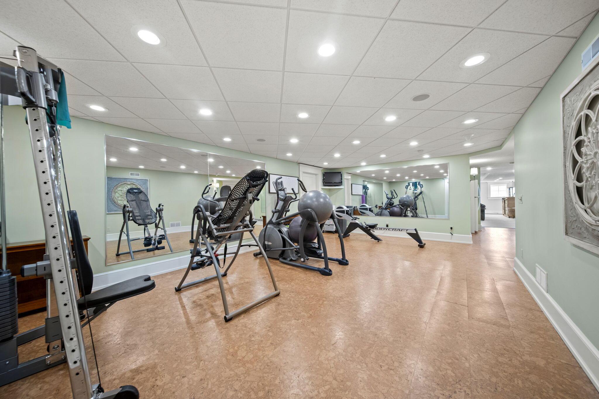 Alexandria, Ohio 43001, United States, 5 Bedrooms Bedrooms, ,11 BathroomsBathrooms,Residential,Contingent,111652