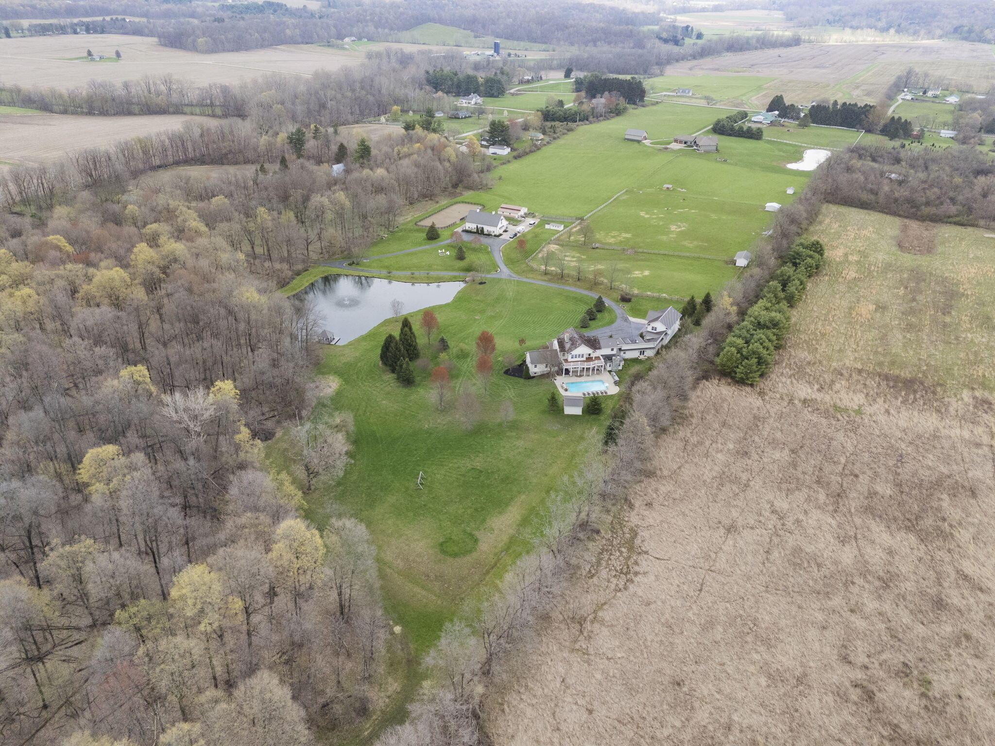 Alexandria, Ohio 43001, United States, 5 Bedrooms Bedrooms, ,11 BathroomsBathrooms,Residential,Contingent,111652