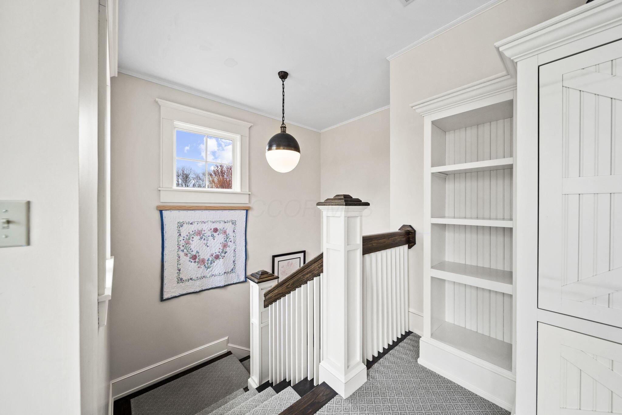 Alexandria, Ohio 43001, United States, 5 Bedrooms Bedrooms, ,11 BathroomsBathrooms,Residential,Contingent,111652