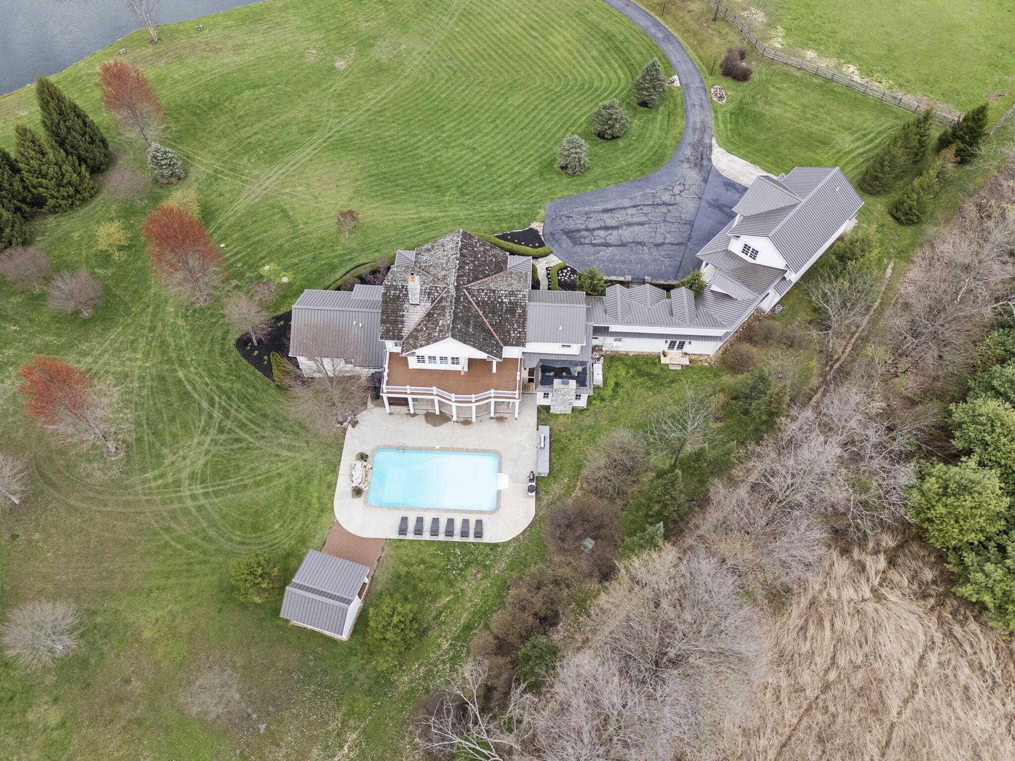 Alexandria, Ohio 43001, United States, 5 Bedrooms Bedrooms, ,11 BathroomsBathrooms,Residential,Contingent,111652