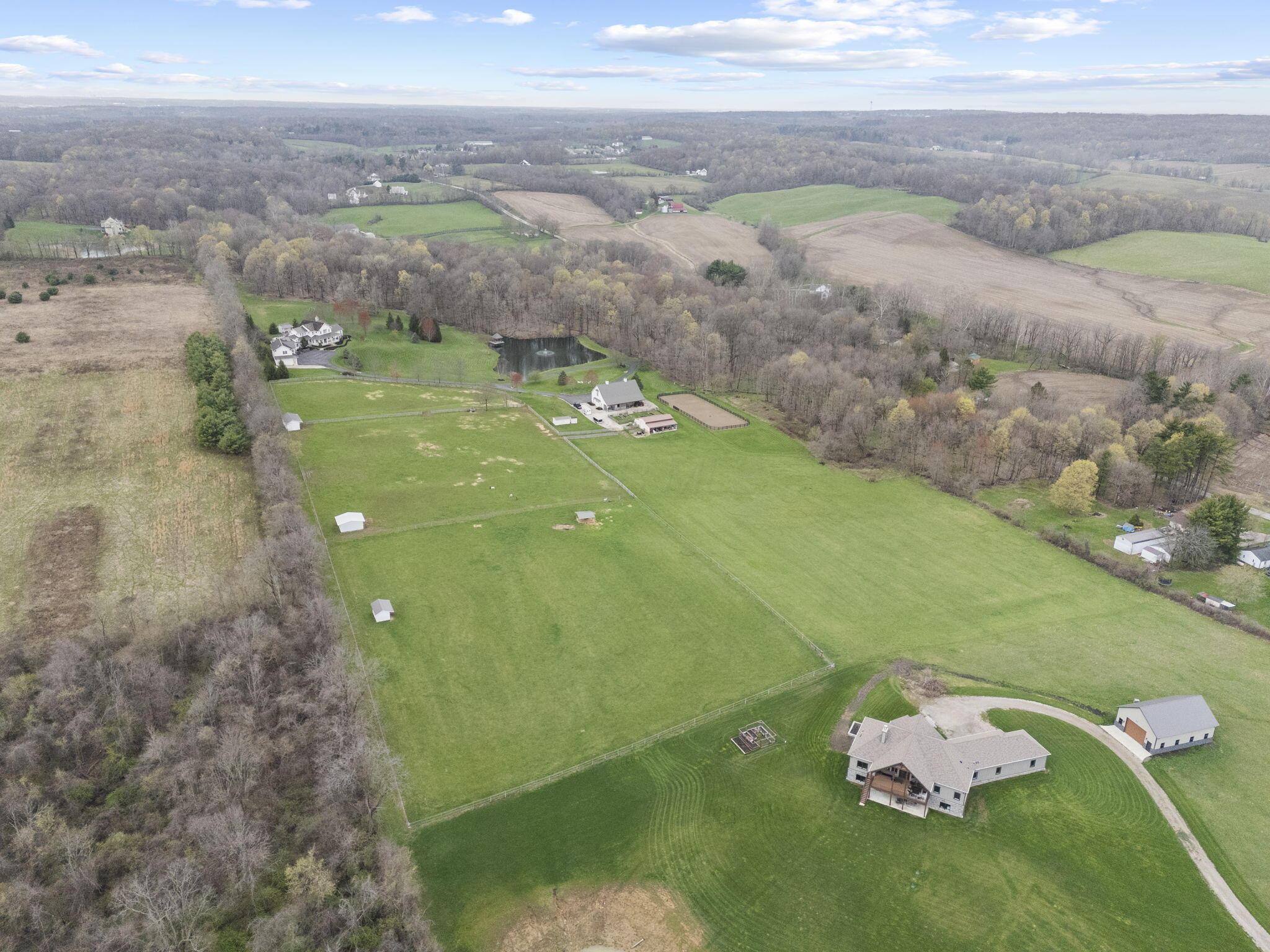 Alexandria, Ohio 43001, United States, 5 Bedrooms Bedrooms, ,11 BathroomsBathrooms,Residential,Contingent,111652