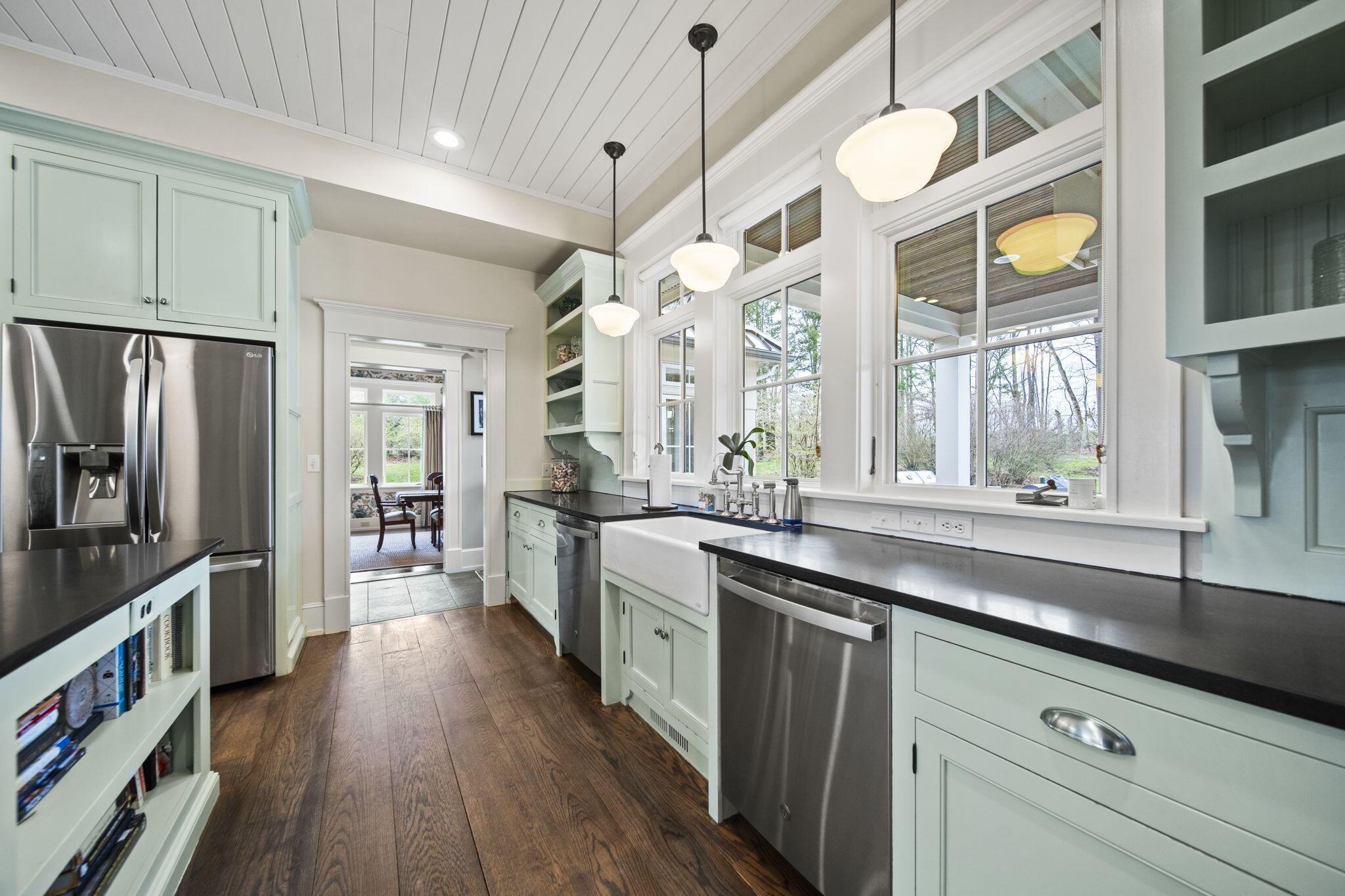 Alexandria, Ohio 43001, United States, 5 Bedrooms Bedrooms, ,11 BathroomsBathrooms,Residential,Contingent,111652