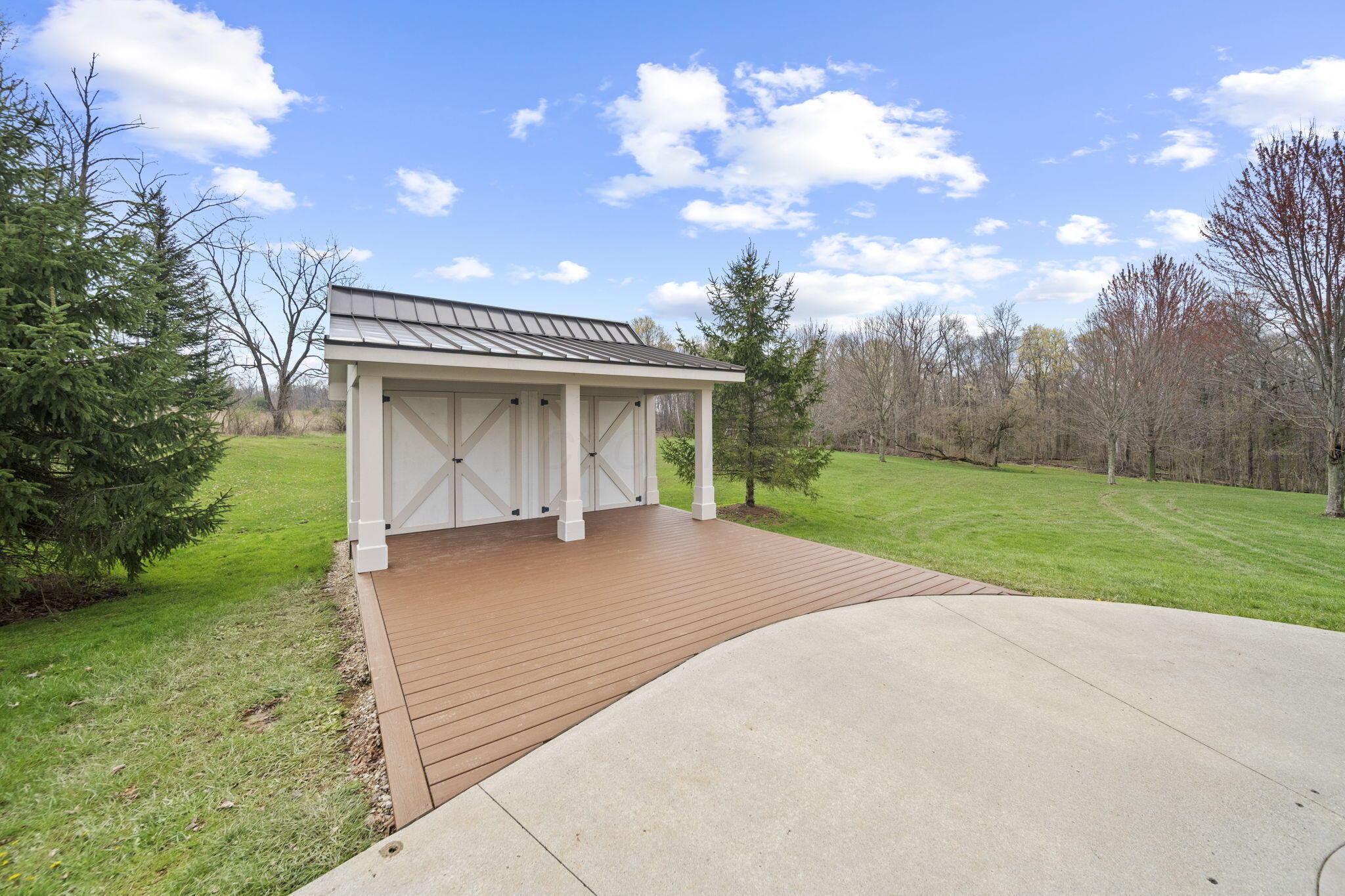 Alexandria, Ohio 43001, United States, 5 Bedrooms Bedrooms, ,11 BathroomsBathrooms,Residential,Contingent,111652