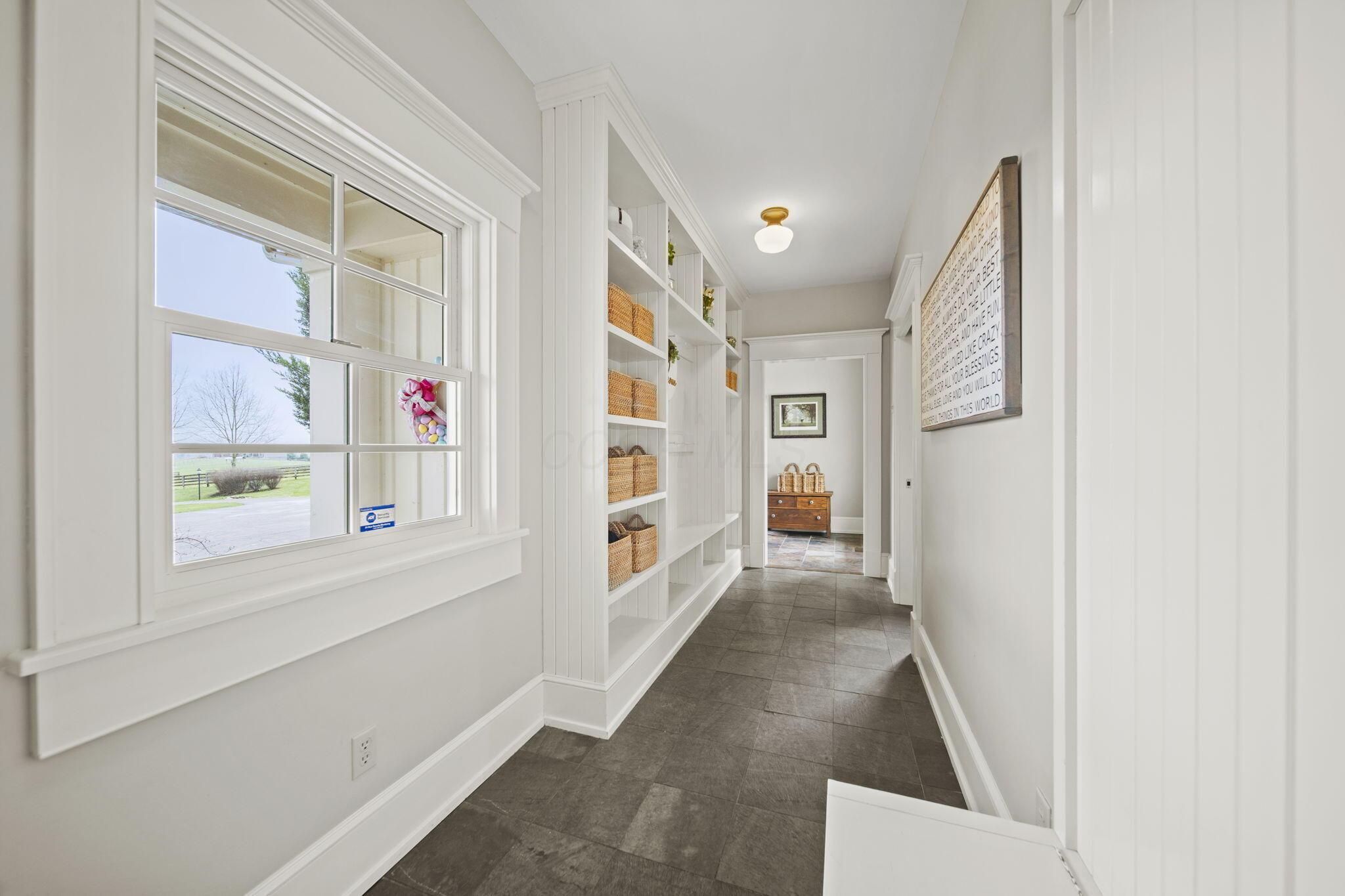 Alexandria, Ohio 43001, United States, 5 Bedrooms Bedrooms, ,11 BathroomsBathrooms,Residential,Contingent,111652