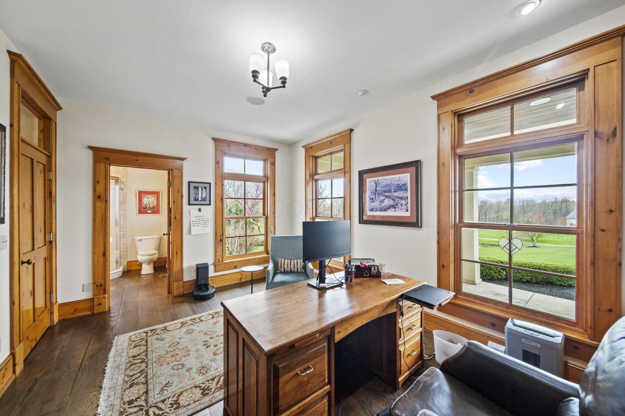 Alexandria, Ohio 43001, United States, 5 Bedrooms Bedrooms, ,11 BathroomsBathrooms,Residential,Contingent,111652